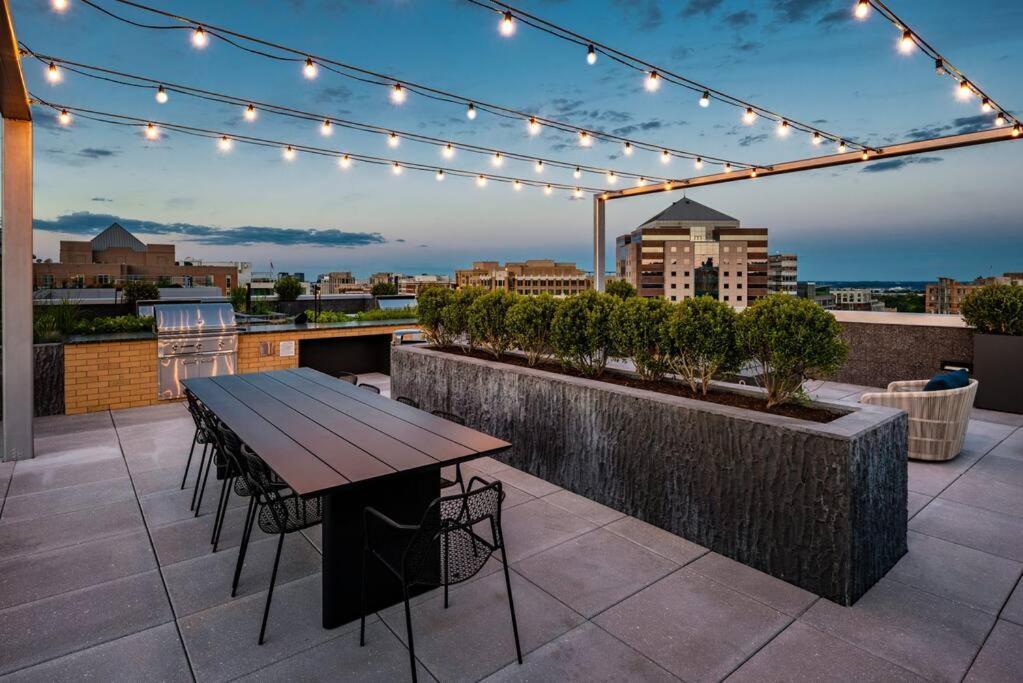 Gorgeous 1 Bedroom At Clarendon With Gym And Rooftop Άρλινγκτον Εξωτερικό φωτογραφία