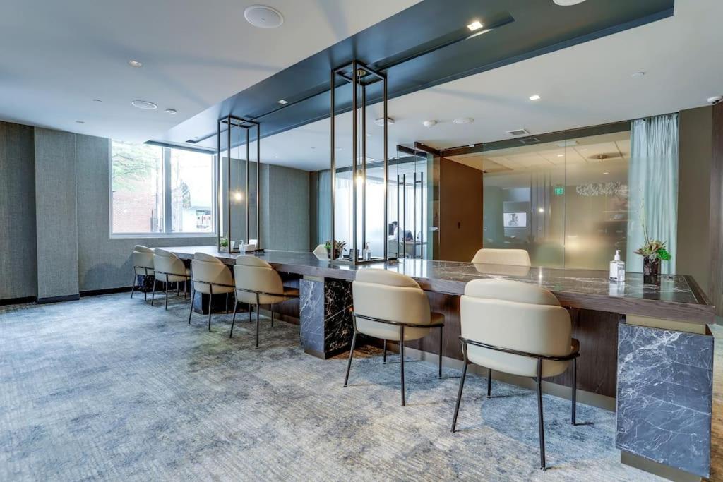 Gorgeous 1 Bedroom At Clarendon With Gym And Rooftop Άρλινγκτον Εξωτερικό φωτογραφία